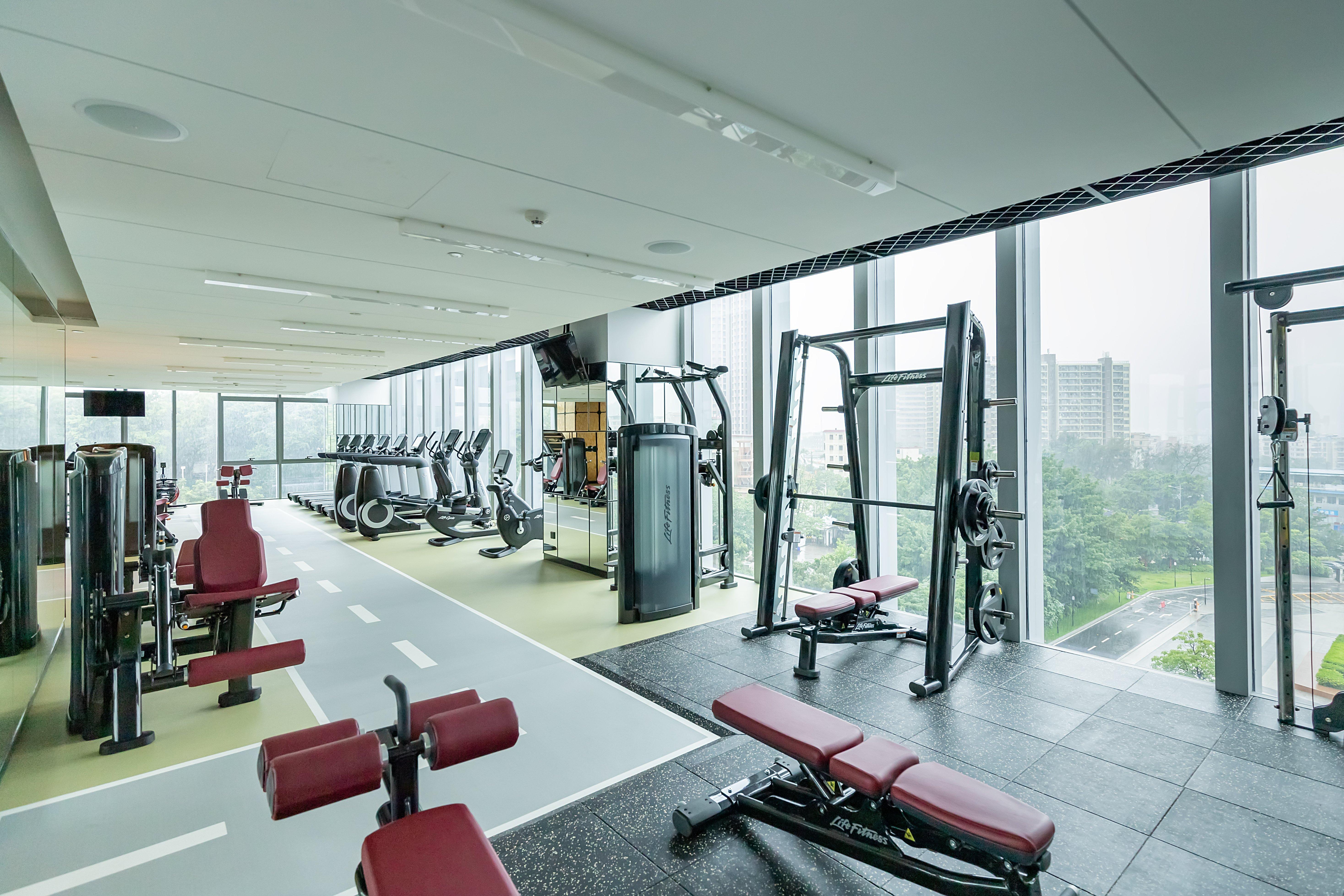 Holiday Inn Guangzhou South Lake Hotel - Ideal For Business & Leisure Экстерьер фото